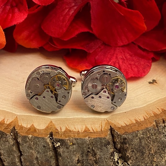 Silver Steampunk Skeleton Clock Gears Cufflinks - Picture 6 of 16